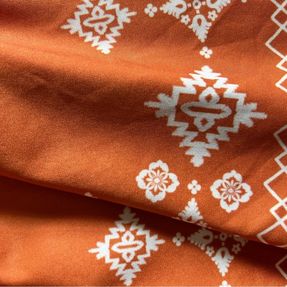 SHEIN 0XL, orange printed waist tie top - Picture 3 of 4